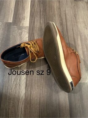 Jousen shoes size 9.